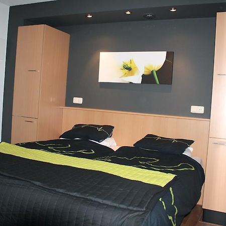Aphrodite Met Zonnig Terras, Eigen Keuken, Verwarmd Hotel-Zwembad, Nabij Dorp, Duinen En Strand Hollum  Rom bilde