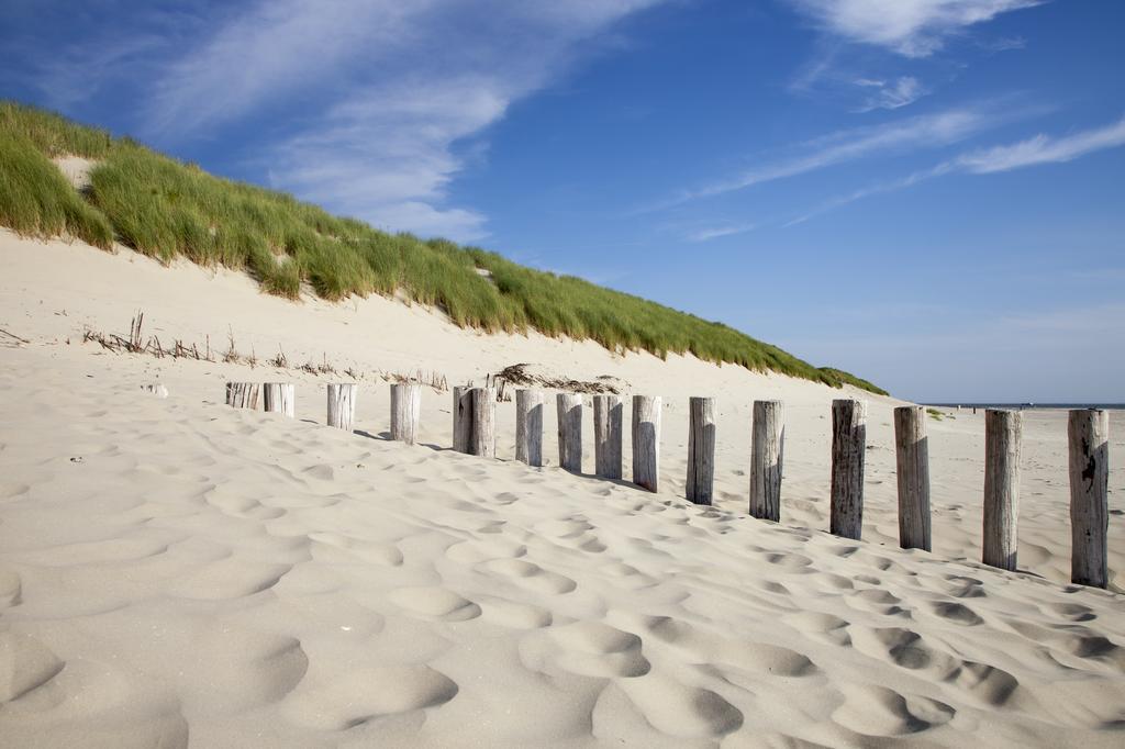 Aphrodite Met Zonnig Terras, Eigen Keuken, Verwarmd Hotel-Zwembad, Nabij Dorp, Duinen En Strand Hollum  Rom bilde